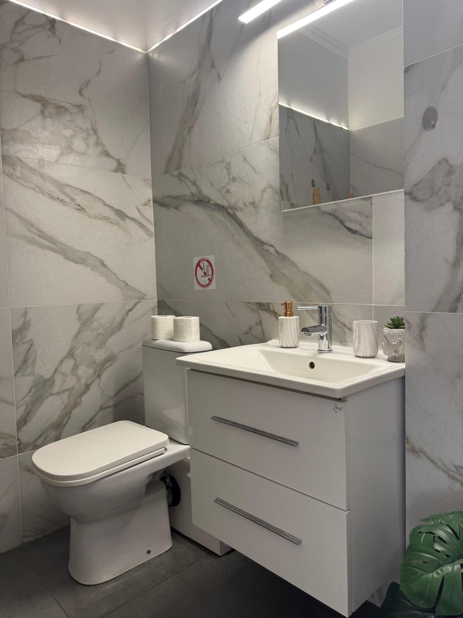 Afrodite Central Apartment By Vpn Athen Eksteriør billede
